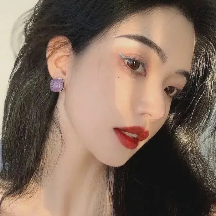 【高分家庭】《了解的不多也无妨，是一家人》：看似最亲近的家人，却隐藏着最深的秘密